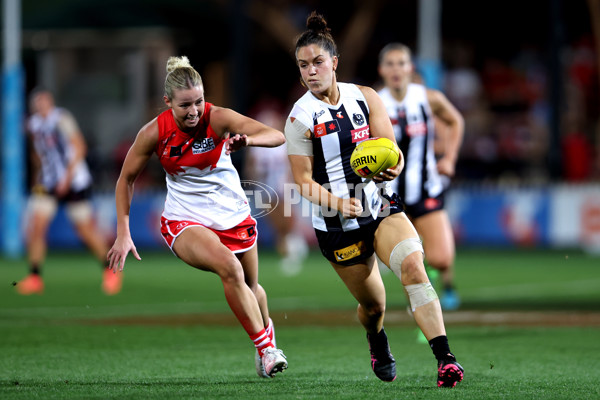 AFLW 2024 Round 01 - Sydney v Collingwood - A-53544764