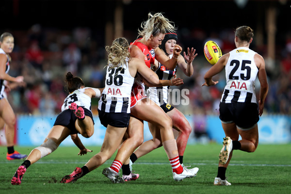 AFLW 2024 Round 01 - Sydney v Collingwood - A-53544809