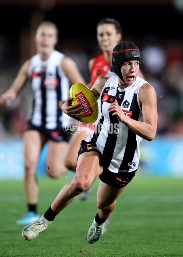 AFLW 2024 Round 01 - Sydney v Collingwood - A-53547485