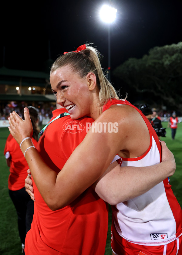 AFLW 2024 Round 01 - Sydney v Collingwood - A-53547561