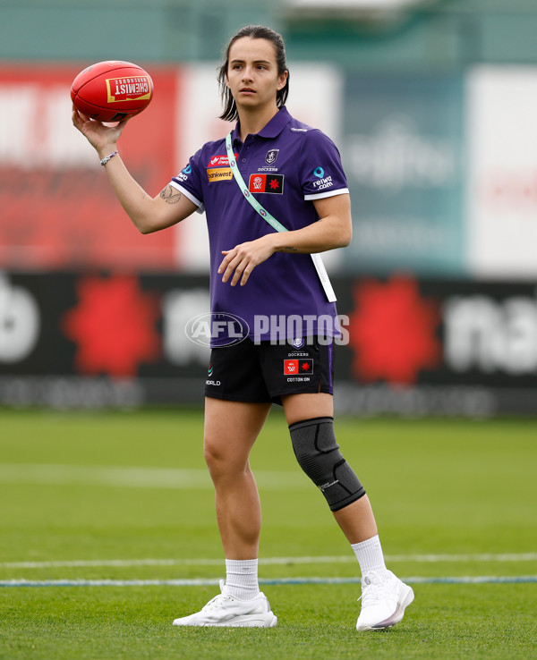 AFLW 2024 Round 01 - Essendon v Fremantle - A-53559782