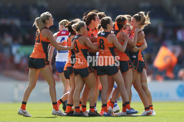 AFLW 2024 Round 01 - GWS v Western Bulldogs - A-53562170