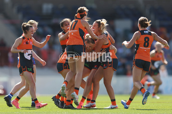 AFLW 2024 Round 01 - GWS v Western Bulldogs - A-53562177