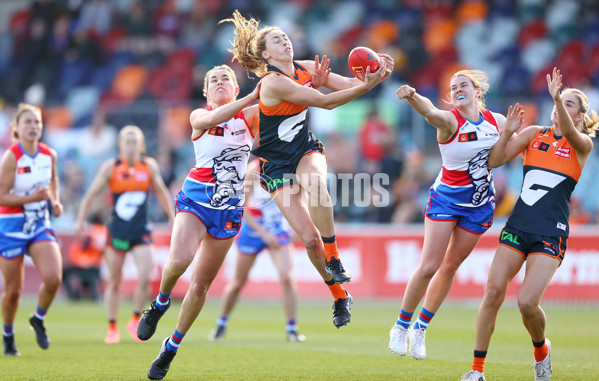 AFLW 2024 Round 01 - GWS v Western Bulldogs - A-53562213