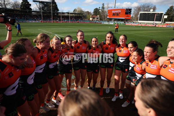 AFLW 2024 Round 01 - GWS v Western Bulldogs - A-53563185