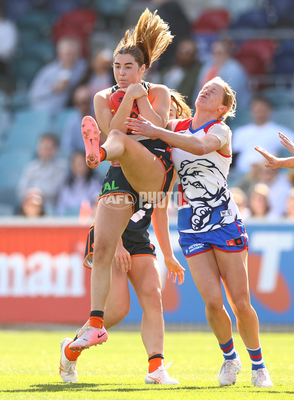 AFLW 2024 Round 01 - GWS v Western Bulldogs - A-53565353