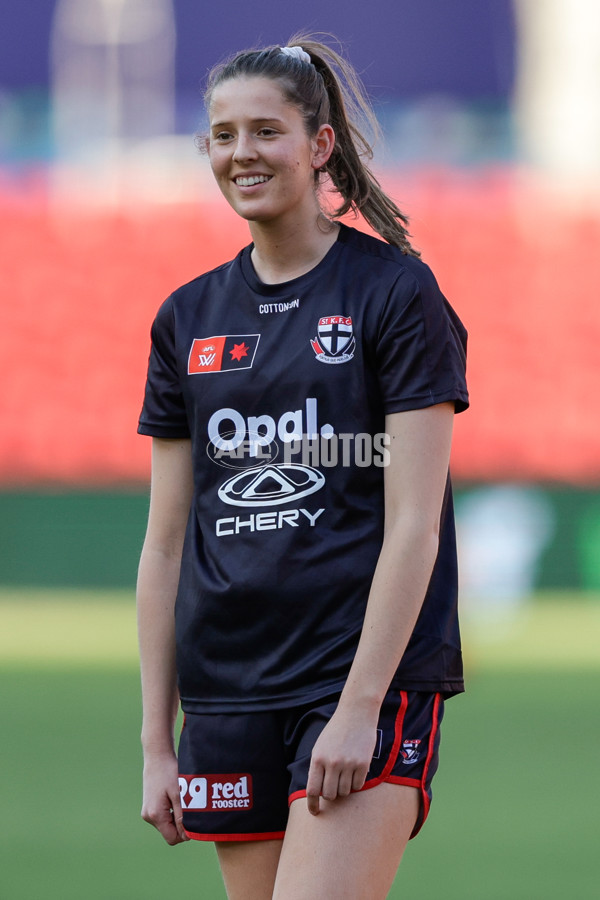 AFLW 2024 Round 01 - Gold Coast v St Kilda - A-53568078