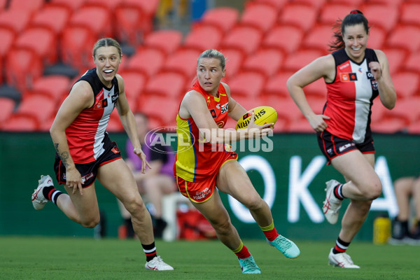 AFLW 2024 Round 01 - Gold Coast v St Kilda - A-53570568