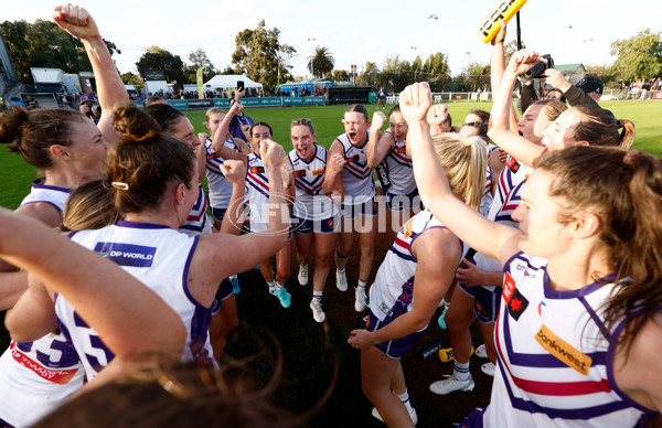 AFLW 2024 Round 01 - Essendon v Fremantle - A-53575395