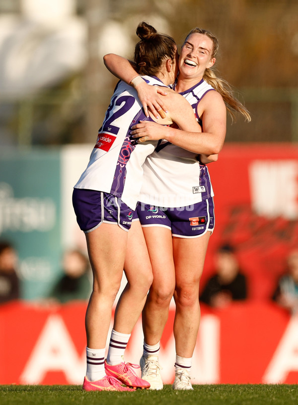 AFLW 2024 Round 01 - Essendon v Fremantle - A-53575420