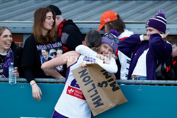 AFLW 2024 Round 01 - Essendon v Fremantle - A-53576071