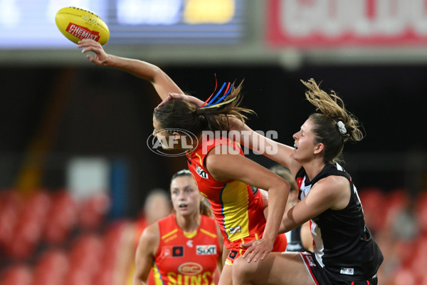 AFLW 2024 Round 01 - Gold Coast v St Kilda - A-53576105