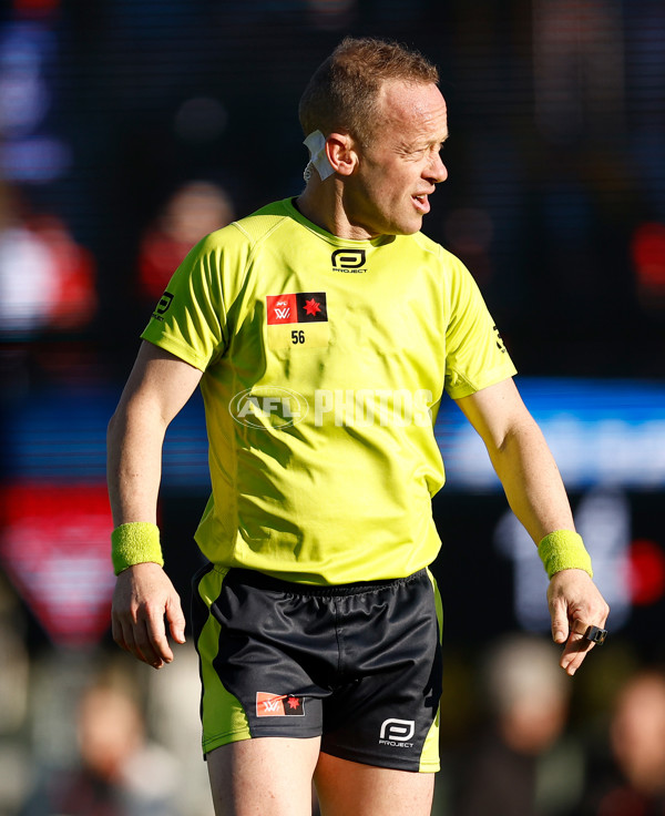 AFLW 2024 Round 01 - Essendon v Fremantle - A-53578822