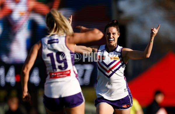 AFLW 2024 Round 01 - Essendon v Fremantle - A-53578825