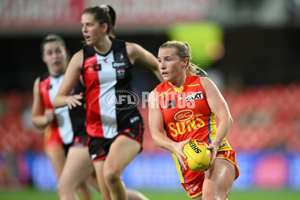 AFLW 2024 Round 01 - Gold Coast v St Kilda - A-53580634