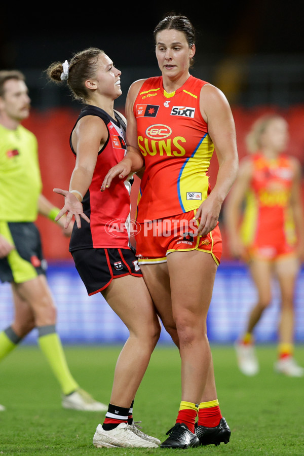 AFLW 2024 Round 01 - Gold Coast v St Kilda - A-53580936