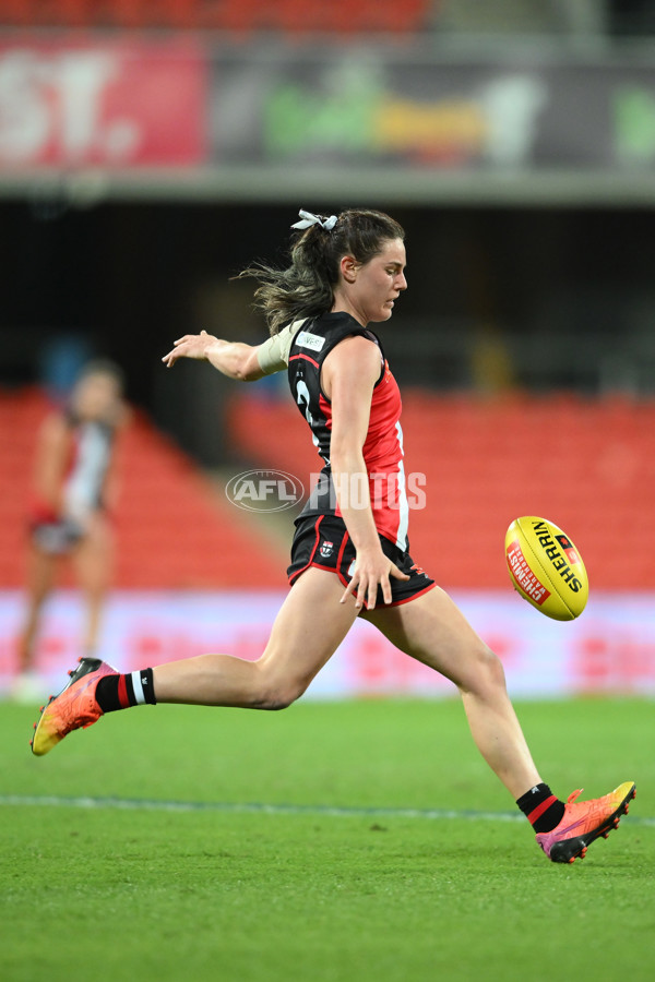 AFLW 2024 Round 01 - Gold Coast v St Kilda - A-53580944