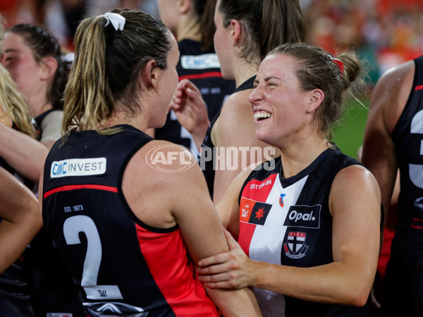 AFLW 2024 Round 01 - Gold Coast v St Kilda - A-53583173