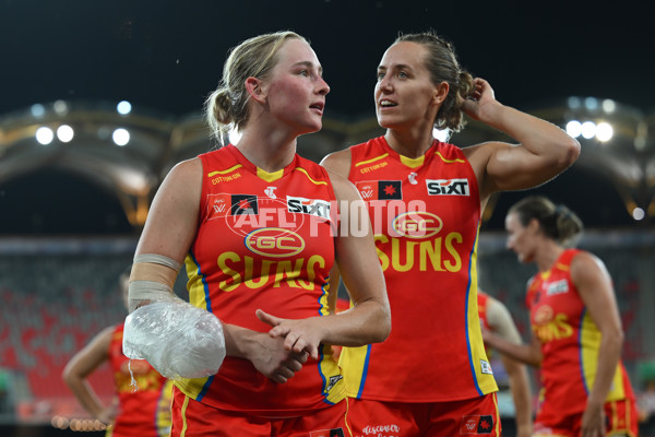 AFLW 2024 Round 01 - Gold Coast v St Kilda - A-53583352