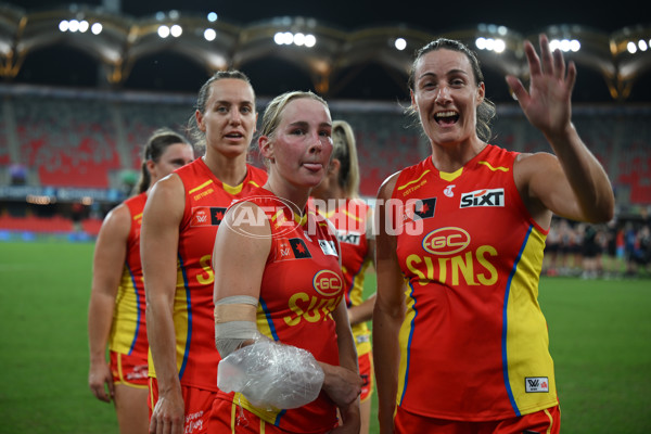 AFLW 2024 Round 01 - Gold Coast v St Kilda - A-53583353