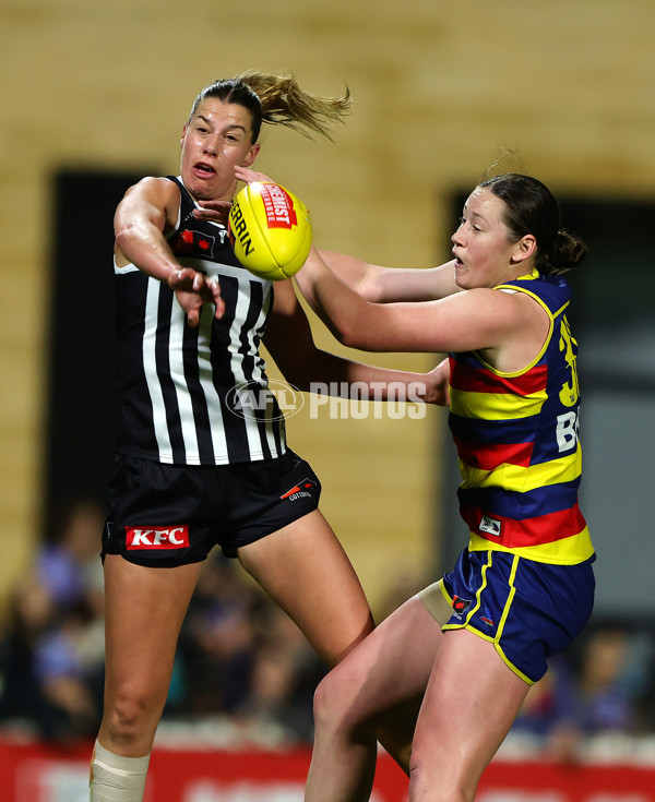 AFLW 2024 Round 01 - Port Adelaide v Adelaide - A-53591237