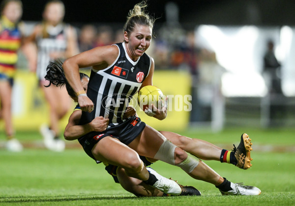 AFLW 2024 Round 01 - Port Adelaide v Adelaide - A-53593332