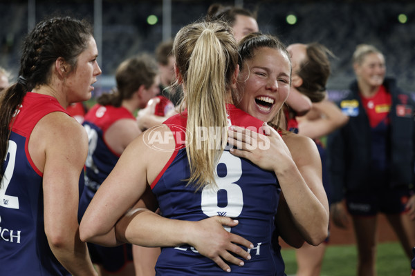 AFLW 2024 Round 01 - Geelong v Melbourne - A-53593380