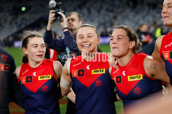 AFLW 2024 Round 01 - Geelong v Melbourne - A-53593383