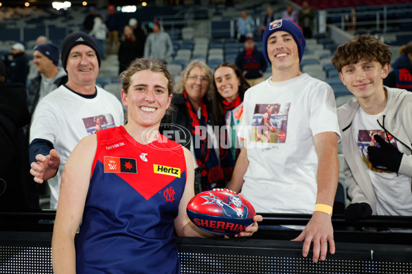 AFLW 2024 Round 01 - Geelong v Melbourne - A-53593394