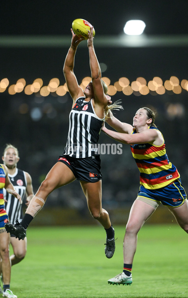 AFLW 2024 Round 01 - Port Adelaide v Adelaide - A-53594420