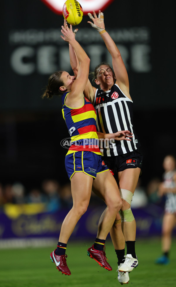 AFLW 2024 Round 01 - Port Adelaide v Adelaide - A-53596903