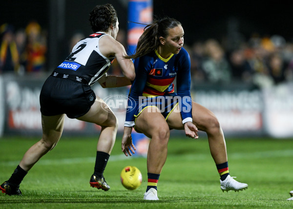 AFLW 2024 Round 01 - Port Adelaide v Adelaide - A-53596925