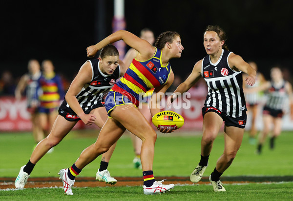 AFLW 2024 Round 01 - Port Adelaide v Adelaide - A-53596931