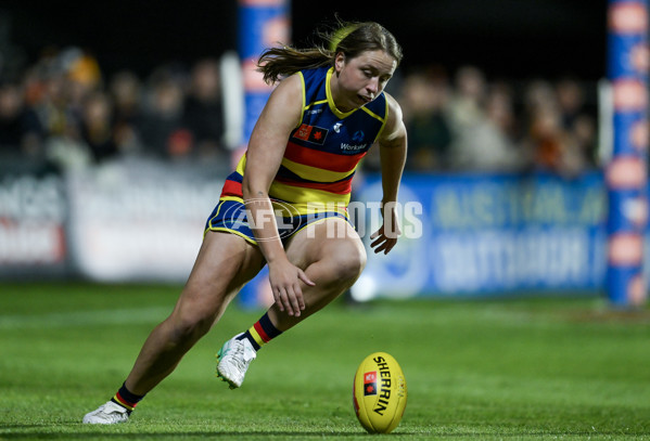 AFLW 2024 Round 01 - Port Adelaide v Adelaide - A-53598185