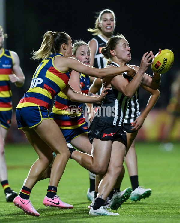 AFLW 2024 Round 01 - Port Adelaide v Adelaide - A-53598222