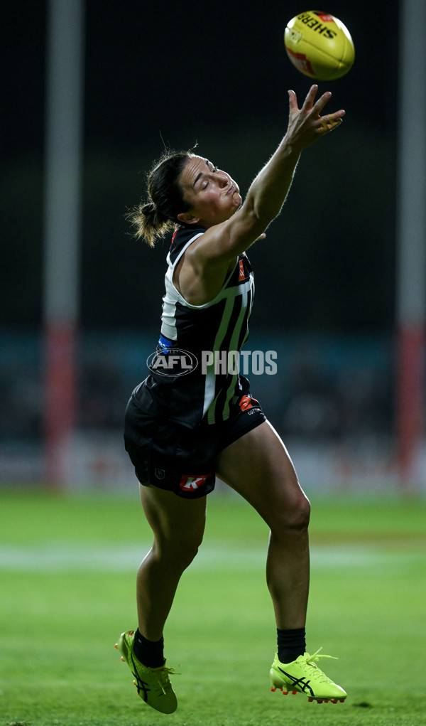 AFLW 2024 Round 01 - Port Adelaide v Adelaide - A-53598247