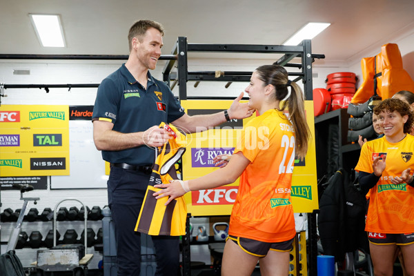 AFLW 2024 Round 01 - Hawthorn v Carlton - A-53602211