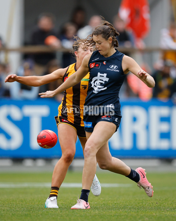 AFLW 2024 Round 01 - Hawthorn v Carlton - A-53604420