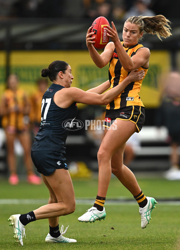 AFLW 2024 Round 01 - Hawthorn v Carlton - A-53606277