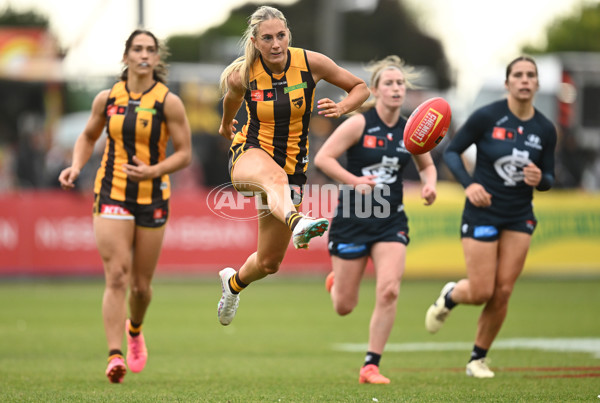 AFLW 2024 Round 01 - Hawthorn v Carlton - A-53614279