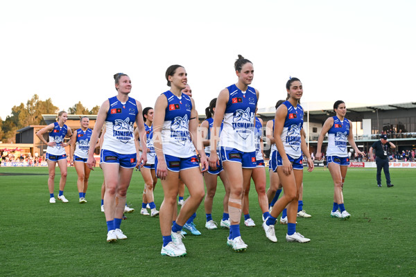 AFLW 2024 Round 01 - Brisbane v North Melbourne - A-53619688