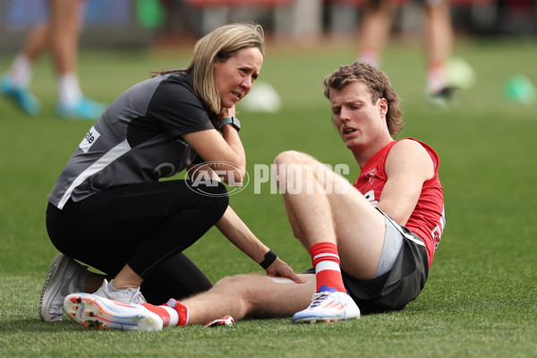 AFL 2024 Training - Sydney 040924 - A-53687593