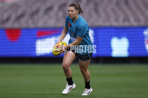 AFLW 2024 Round 02 - Western Bulldogs v Port Adelaide - A-53709389