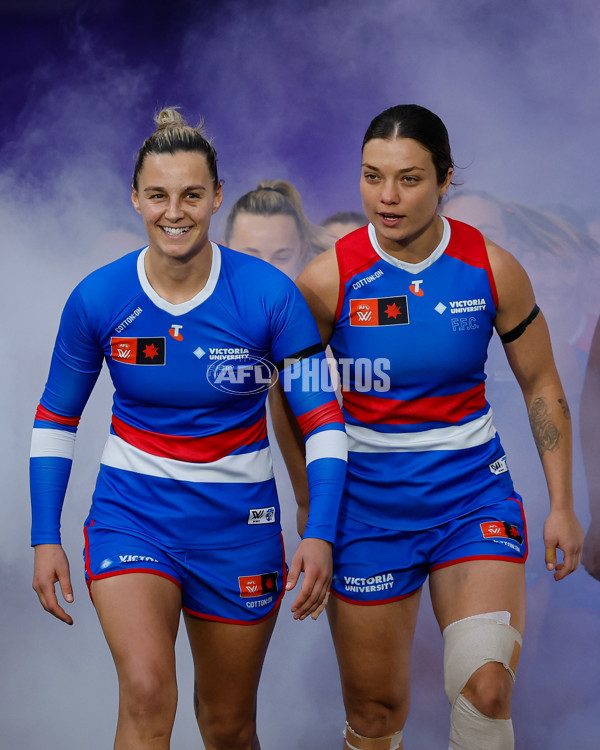 AFLW 2024 Round 02 - Western Bulldogs v Port Adelaide - A-53709412