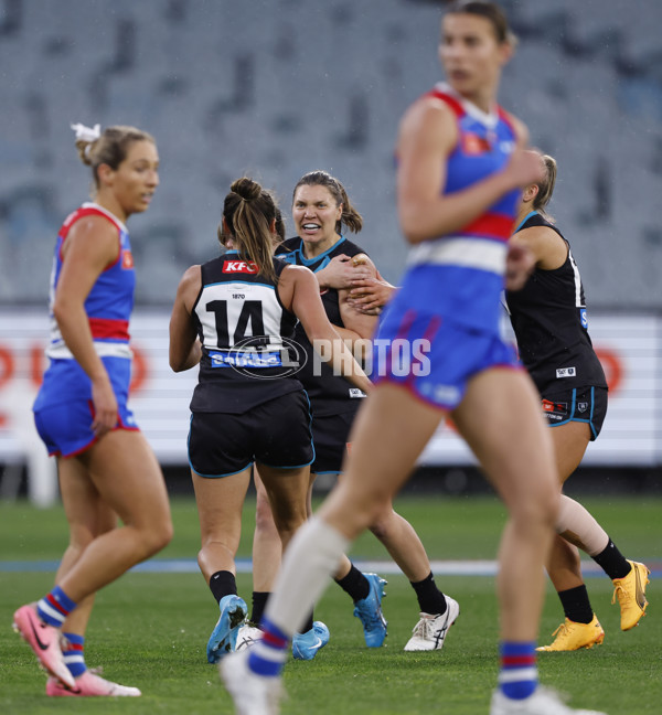 AFLW 2024 Round 02 - Western Bulldogs v Port Adelaide - A-53709415