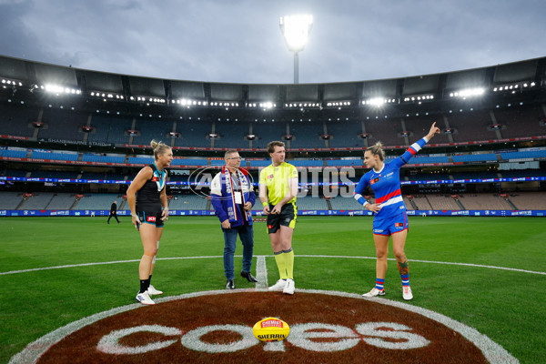 AFLW 2024 Round 02 - Western Bulldogs v Port Adelaide - A-53709421