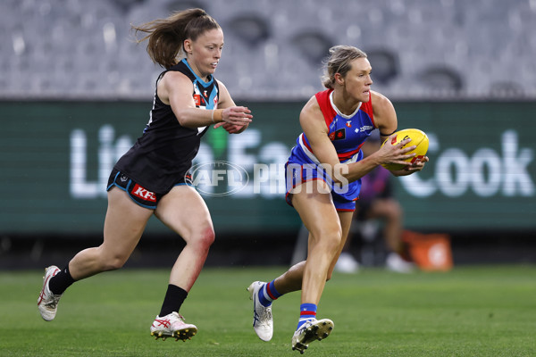 AFLW 2024 Round 02 - Western Bulldogs v Port Adelaide - A-53709427