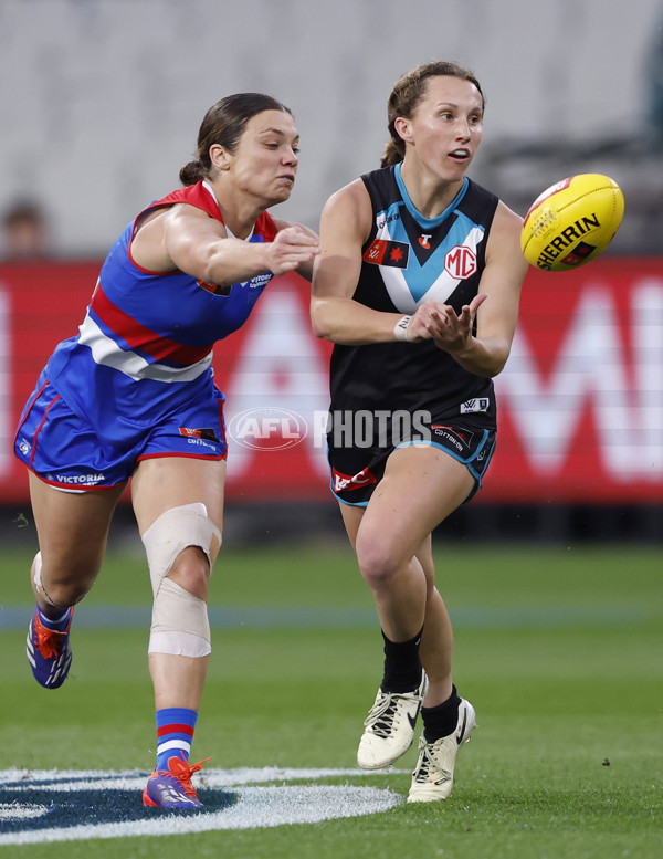 AFLW 2024 Round 02 - Western Bulldogs v Port Adelaide - A-53709429