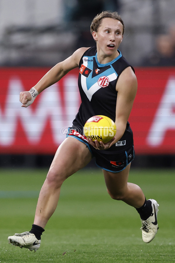 AFLW 2024 Round 02 - Western Bulldogs v Port Adelaide - A-53709430