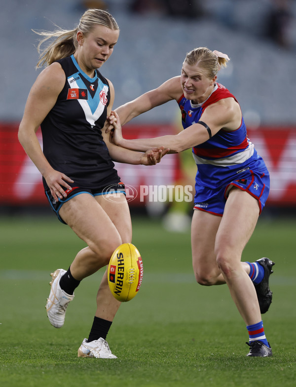AFLW 2024 Round 02 - Western Bulldogs v Port Adelaide - A-53711725